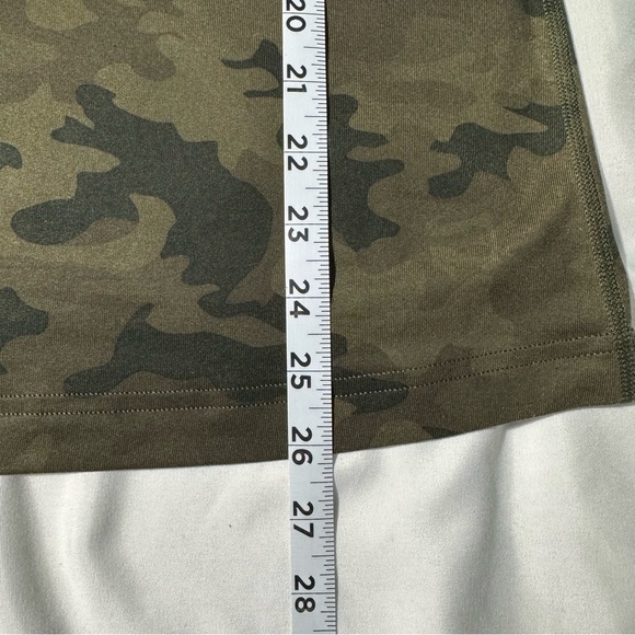 Lululemon Cool Racerback in Fatigue Green Size 4 (best guess, no tag or dot) - Picture 7 of 8